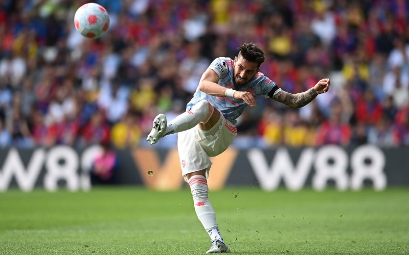 🚨 Telles al passo d’addio: il Siviglia piomba sul terzino del Manchester United