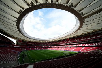 📸 Tifoso costruisce un sandwich all’intervallo di Atletico-Arsenal: la scena è 🤣