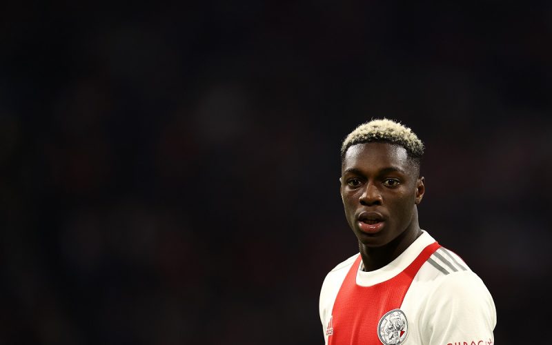 Daramy lascia l’Ajax e torna in Danimarca: ufficiale la cessione in prestito