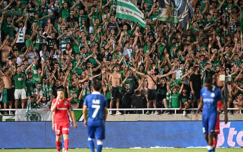 📹 Omonia-Sheriff shock: bottiglietta colpisce il guardalinee e gara sospesa