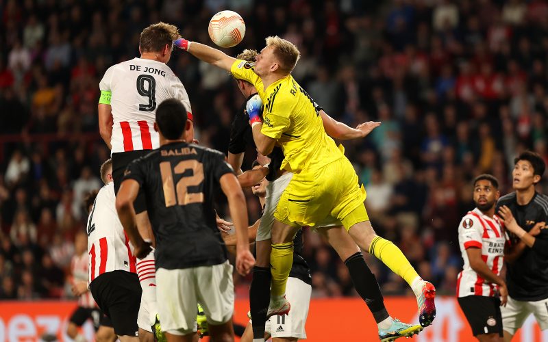 📽 Ramsdale, che combini? Uscita di pugno mancata, De Jong punisce l’Arsenal