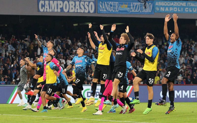 Calcio 🇮🇹 in ⬆️: 7️⃣ club su 7️⃣ avanti in Europa, è record