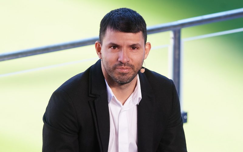 📹 Volo da 😨 per Aguero: aereo per il Qatar pieno di tifosi 🇧🇷