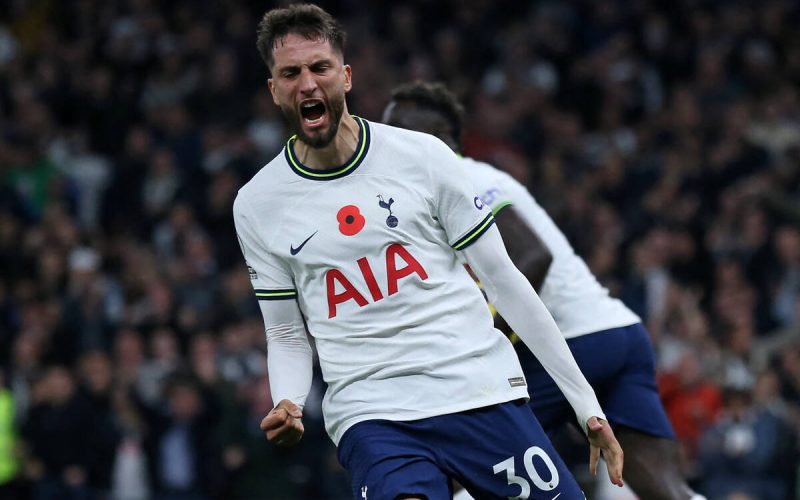 🔥 Folle 4-3 del Tottenham: due gol di Bentancur in due minuti stendono il Leeds