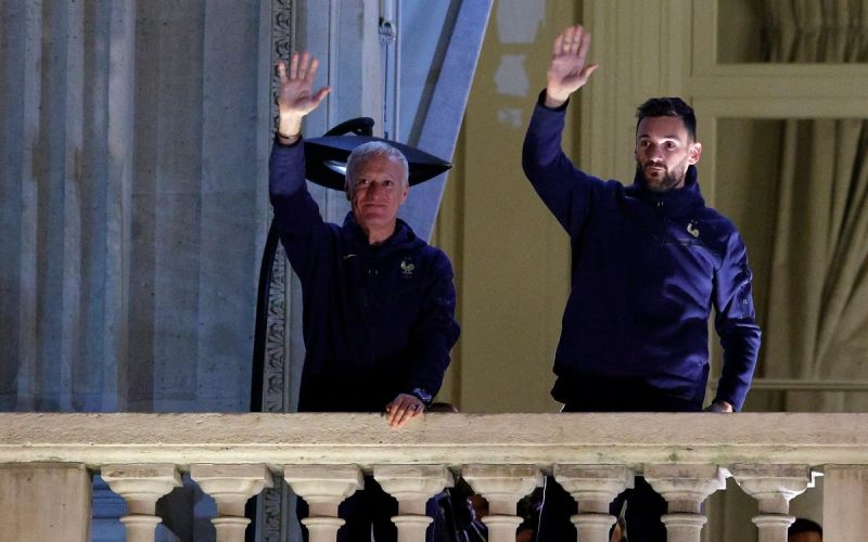 🎥 Che accoglienza per la Francia: i tifosi omaggiano la squadra all’aeroporto