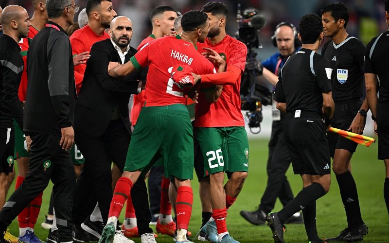 📷 Hakimi come Mou: gesto delle manette all’arbitro e insulti a Infantino nello spogliatoio