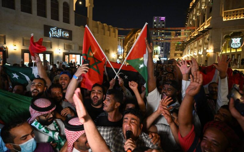 📹 Caos per Marocco-Spagna: scontro tra tifosi marocchini e polizia qatariota