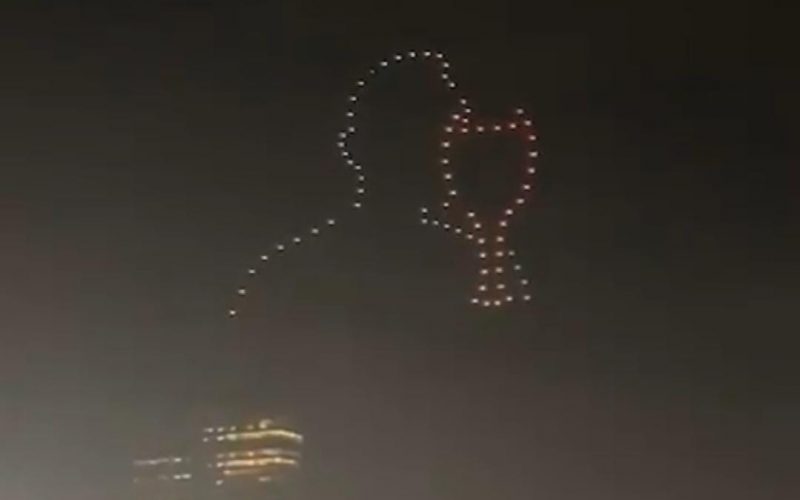 ♾️ Eterno Pelé: stupendo omaggio sulla spiaggia di Santos