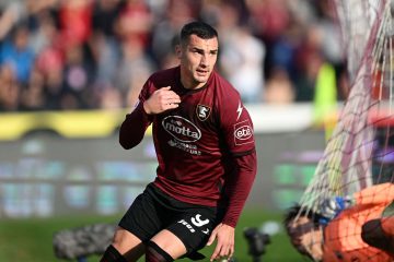 🗣️ Bonazzoli: “Vardy è un campione, sono felice e orgoglioso di giocare con lui”