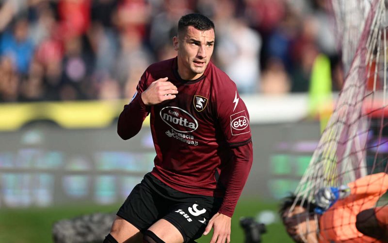 ❌ Salernitana, addio in prestito a Bonazzoli vicino: va in Grecia