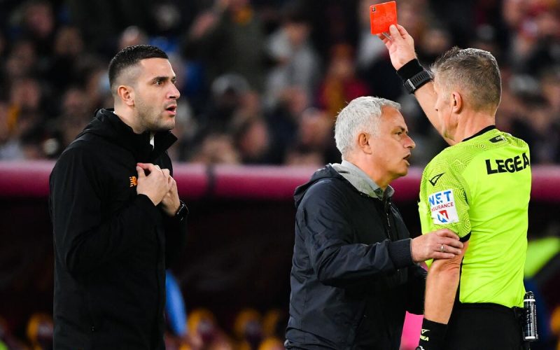 ❌ Bestemmie, insulti e minacce: un mese di squalifica al vice di Mourinho