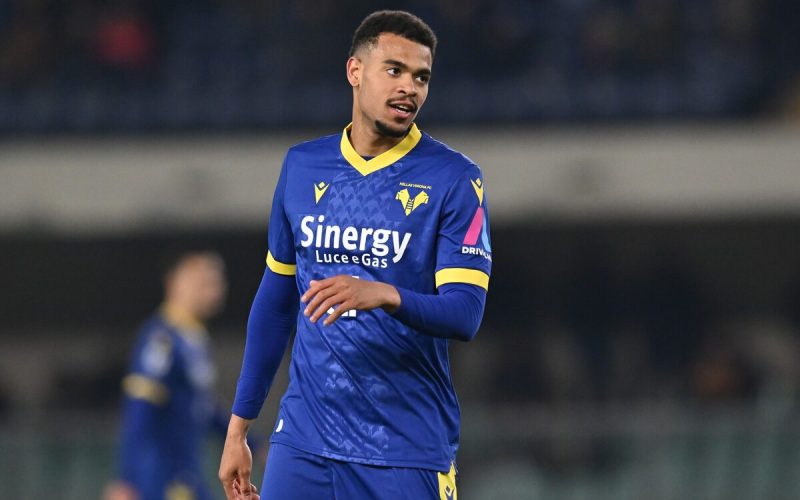 📷 Il Napoli pareggia e viene graziato da Ngonge: il gol sbagliato è 😱