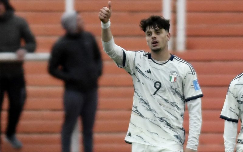 😍 Ambrosino: “Giocare in Argentina un sogno, la gente mi sorride perché sono di Napoli”