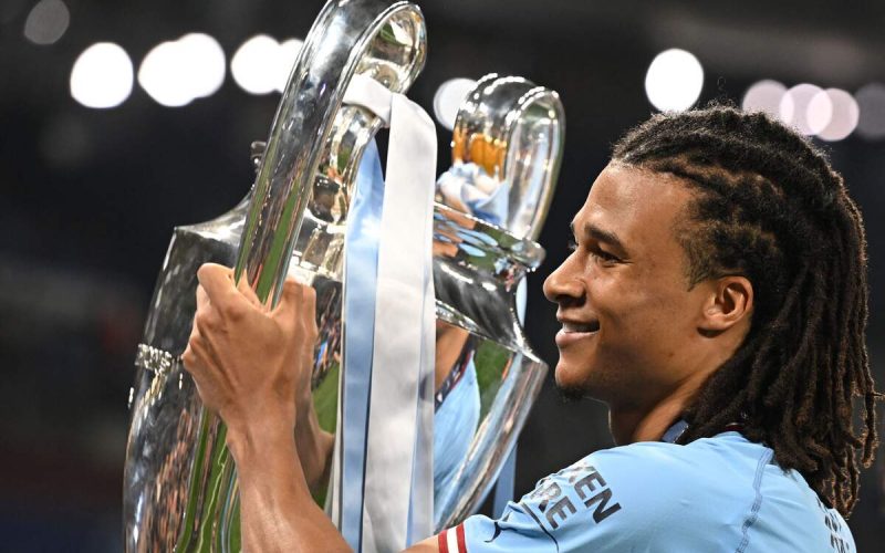 ✅Il Manchester City blinda Aké: ufficiale il rinnovo fino al 2027