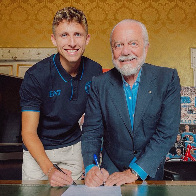 😬 Affaire Lindstrøm, il Napoli chiarisce: “Lo Schalke ha detto di non essere più interessato”