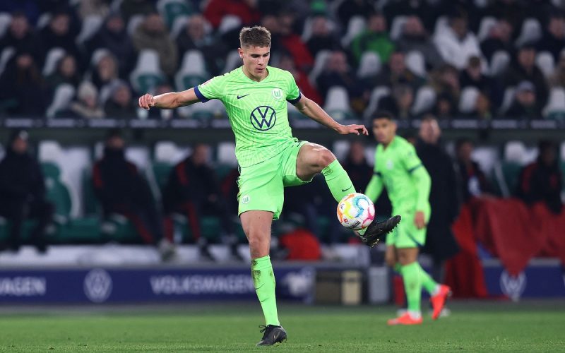 Tottenham, colpo da 50 milioni in difesa 🤑 Preso van de Ven dal Wolfsburg