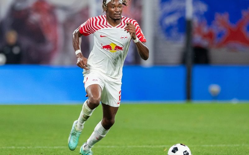 🧱 Al-Nassr, per la difesa si punta Simakan. Il prezzo, però, è 😱