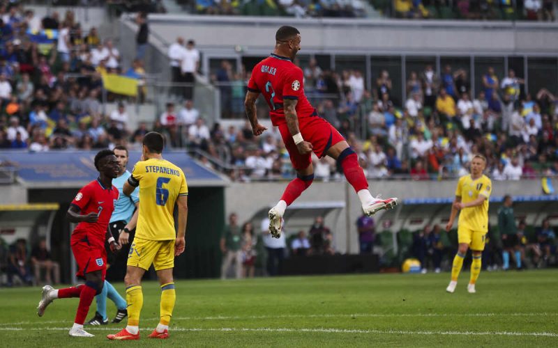 ⌛ Walker a segno dopo l’attesa più lunga della storia inglese: i record del calciatore del City