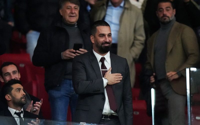 📹 Arda Turan espulso all’esordio da tecnico in Super Lig: il video è 😂