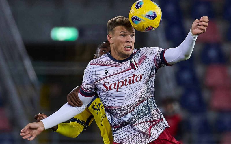 ​👋 L’arrivo di Castro spinge Van Hooijdonk lontano da Bologna: c’è un’offerta dall’Inghilterra