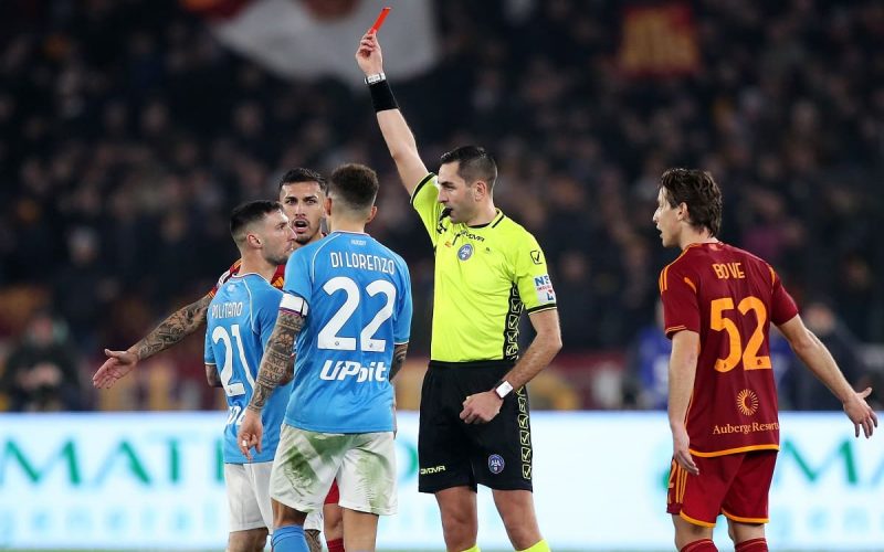 Serie A, gli arbitri della 30^ giornata. Pairetto a Napoli, colombo per Lazio-Juve