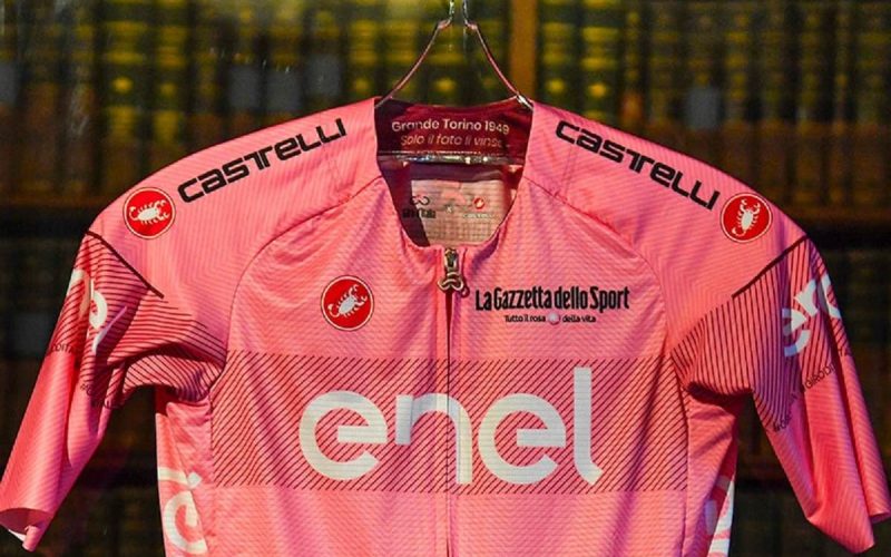 📸 Il Giro d’Italia omaggia il Toro nel 75° anniversario di Superga: ecco come