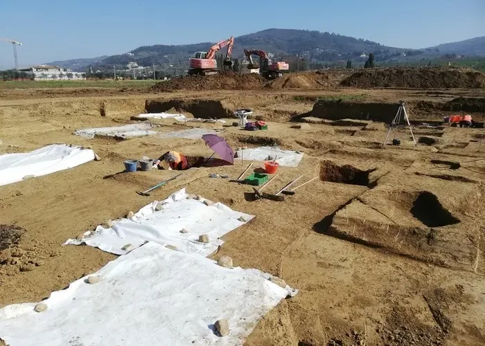 😳 Incredibile scoperta durante la costruzione del Viola Park: rinvenuta una necropoli