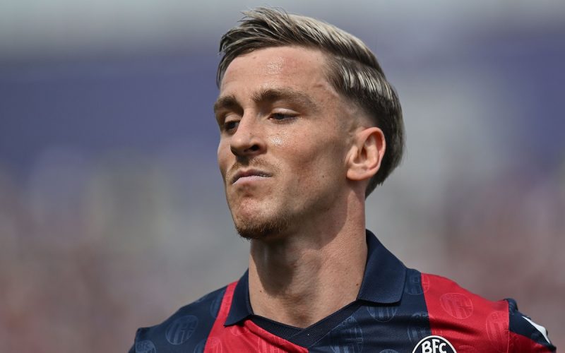 Saelemaekers con la 🧳 in mano, c’è l’offerta del Leicester: la situazione