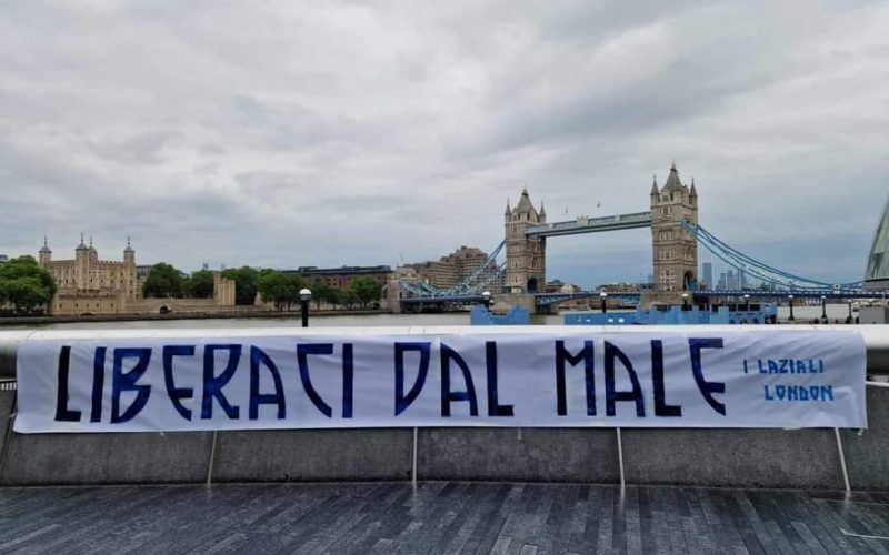 📸 Da New York a Parigi fino al Londra: striscioni anti-Lotito in tutto il mondo