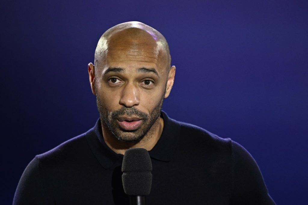 🧨 CR7 nel mirino della critica. Henry: “È la squadra che deve segnare, non tu! Ora gioca da 9, ma non lo è mai stato”