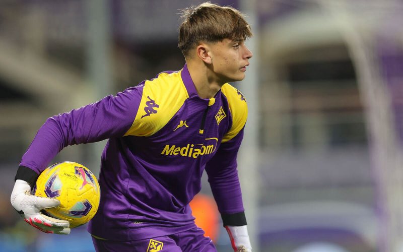 Martinelli ai 👋🏻 ? Poco spazio per il 🧤: può lasciare la Fiorentina