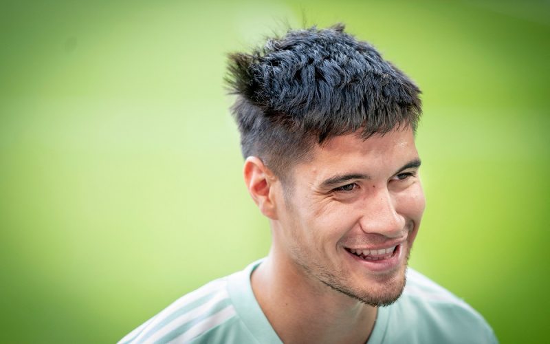 🧨 Como scatenato, fatta per Diks: il centrale costerà 5 milioni