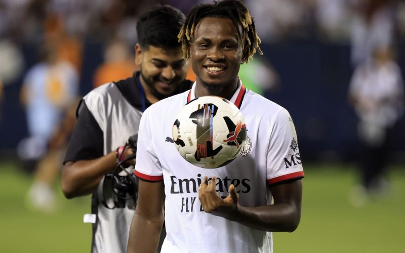 🧐 Milan, guarda Chukwueze: ha segnato due gol in 6️⃣ minuti in Fulham-City!