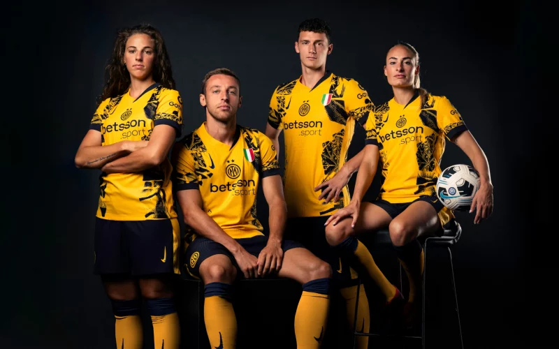 🎥 L’Inter presenta il terzo kit nel segno della seconda stella 🤩