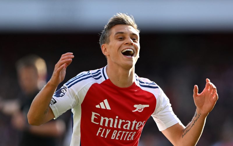 Partita 🤯 all’Emirates! GOLAZO Justin, la decide Trossard. Saka, il dato sugli assist è 😮