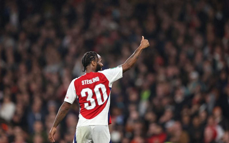 🫤 Sterling-Arsenal ai saluti, il calciatore ha deluso. E c’è già il nome del sostituto