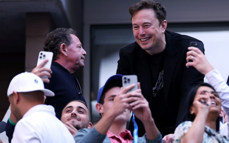 Elon Musk interessato al Liverpool? L’acquisizione dei Reds potrebbe toccare i 10 miliardi 🤯