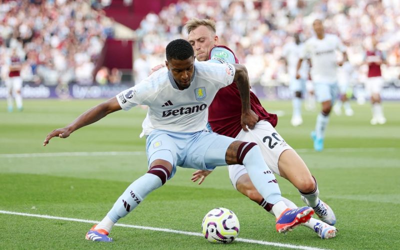 📊 Ezri Konsa è la rivelazione della Premier: il centrale è primo per duelli vinti