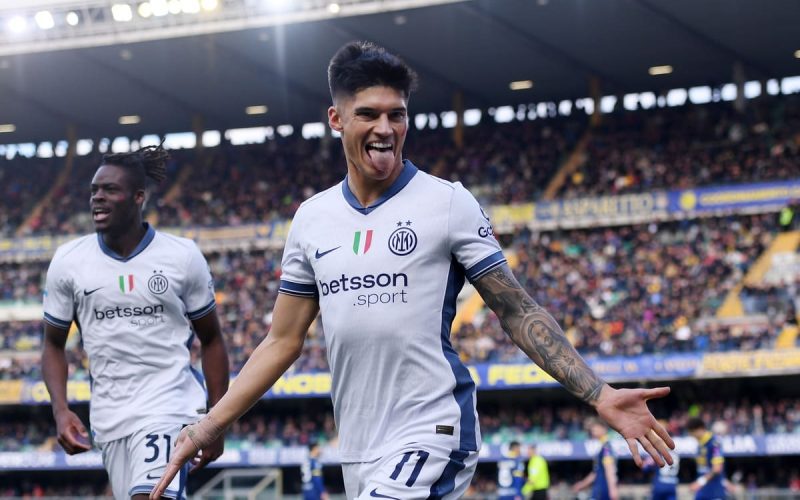 👀 Bologna, cercasi attaccanti: proposto il Tucu Correa, i dettagli