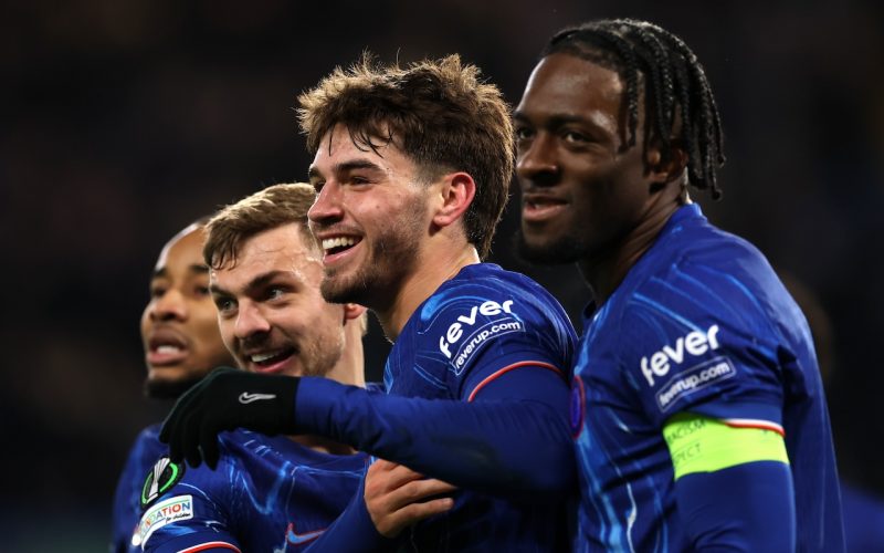 🎄 Regali di Natale in anticipo dello Shamrock e Guiu trascina il Chelsea con una tripletta 📸
