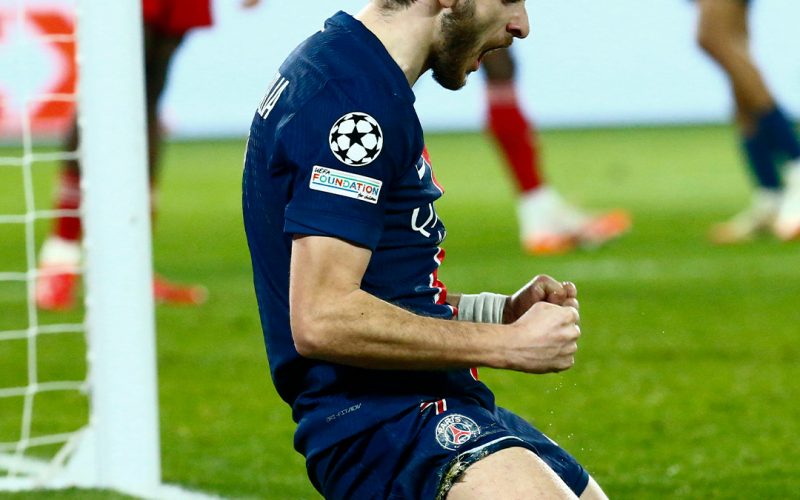 🤯 I tifosi del Brest invocano la rimonta del Barça, ma il PSG ne fa 7. Prima gioia Kvara!