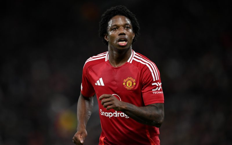 🤝 Tutto fatto per Malacia al PSV: la formula e le cifre