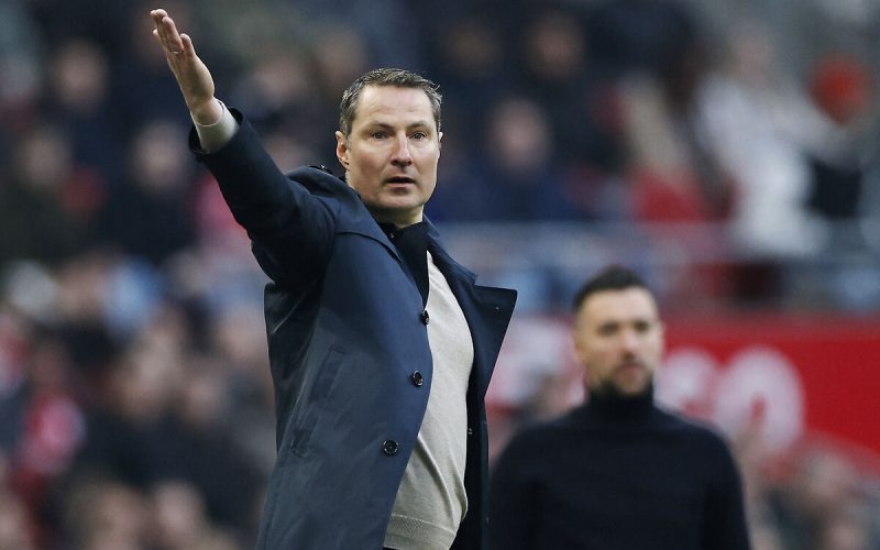 ❌ Scossone Feyenoord a due giorni dal Milan: esonerato l’allenatore Priske!
