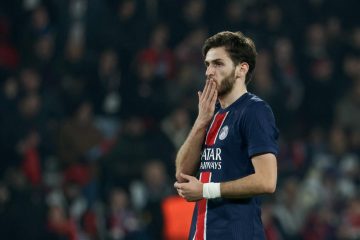 ✅ Le UFFICIALI di PSG-Monaco: Kvara e Zakaria dal 1′, la scelta su Doué e Barcola