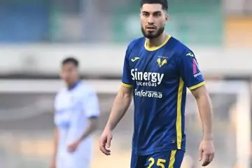 🤨 Verona, continua a tenere banco la questione Serdar! Le ultime sul capitano gialloblù