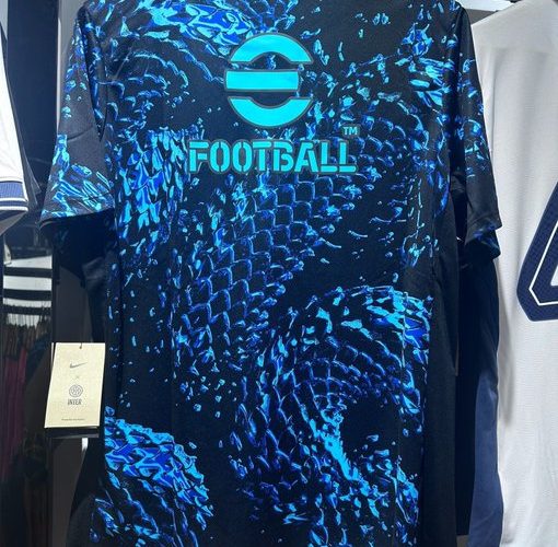 📸 Inter, lo spoiler della maglia pre-match per la stagione 2025/2026 è 😍