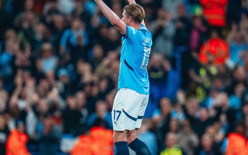 🥹 Che perla di Marmoush, ma il saluto di De Bruyne è da brividi. Bentornato Rodri!