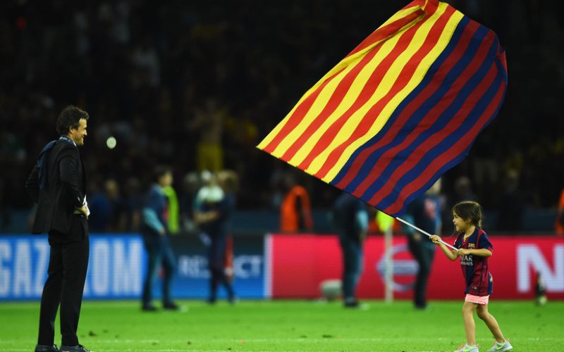 ❤️ Luis Enrique dedica una maglietta speciale alla figlia Xana: la coreografia dei tifosi è da brividi