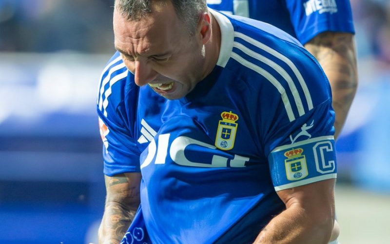 🎉 Oviedo celebra Cazorla e la squadra per la promozione: i festeggiamenti 🎥