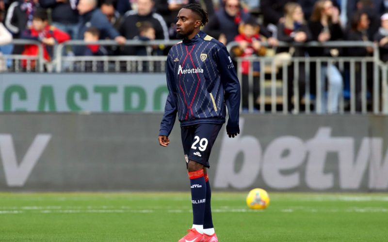 🔴🔵 Cagliari, chiusa un’uscita: Makoumbou vola in Turchia, le ultime